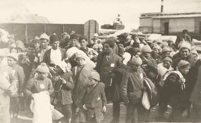 Orphelins arméniens à Antélias au Liban à la fin de la Première Guerre mondiale