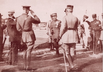 le général Henri Gouraud qu’on voit arriver au port de Beyrouth le 21 novembre 1919.