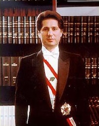 En 1982, Amin Gémayel est élu Président de la République après l’assassinat de son frère Béchir.