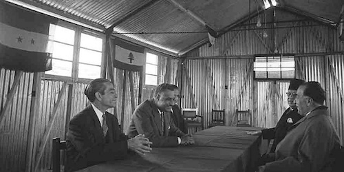 La rencontre de Nasser et Chéhab a lieu le 25 mars 1959 à Masnaa à la frontière syro-libanaise.