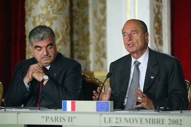 Bâtisseur du Beyrouth d'après-guerre et ami personnel de Jacques Chirac, Rafic Hariri obtint, grâce au président français, la tenue de trois Conférences internationales de soutien au Liban.
